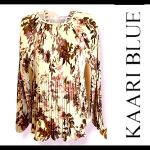 𝅺KAARI Blue Floral Top Pleated Below Waist Lovely Mint NWT